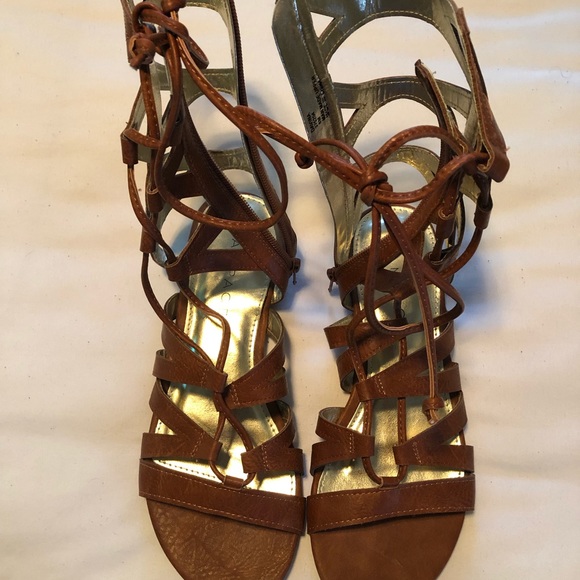 WMNS SZ 8 GLADIATOR SANDAL - Picture 3 of 5